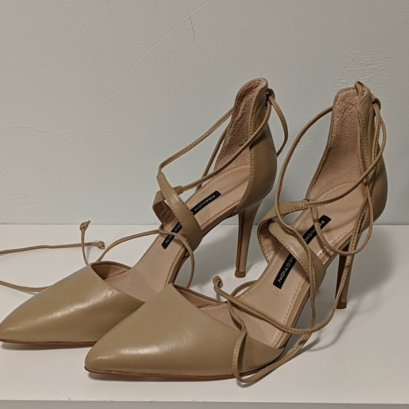 Heels - Picture 2 of 2